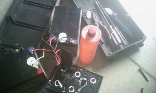 电瓶车电瓶鼓包怎么换壳 电动车电瓶鼓包能修吗