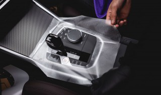 宝马3系燃油滤芯更换教程 宝马3系燃油滤清器更换视频