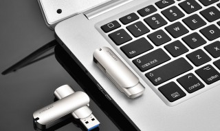 21寸电脑显示无法全屏（21寸电脑显示无法全屏显示）