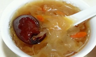 枸杞头炖银耳怎么做 枸杞银耳汤的做法窍门