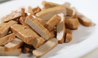 香肠炒豆干的做法窍门（香肠炒豆角的做法大全）