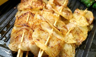 土豆片烤串窍门 烤土豆片串的做法