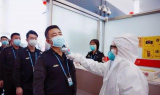 疫情之下的下一句（疫情之下的意思）