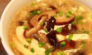 冬笋香菇炖豆腐（冬笋香菇炖豆腐的做法）