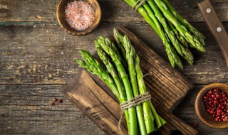 烧烤汁炒芦笋(烧烤汁炒芦笋的做法)