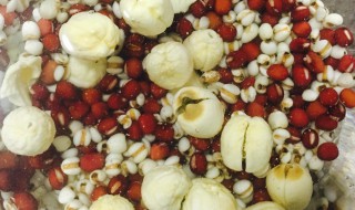 莲子薏米牛肉汤（莲子薏米可以和牛奶一起煮吗）