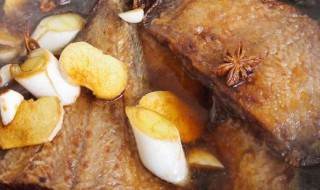 焖鳎目鱼（鳎目鱼怎么炖好吃）