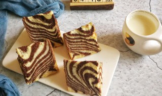 斑马纹戚风蛋糕的做法 斑马纹生日蛋糕