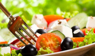 蛋黄鲜蔬沙拉 蛋黄沙拉好吃吗