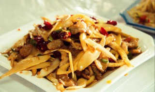 炭烤笋炒肉怎么做（炭烤笋炒肉怎么做才好吃）