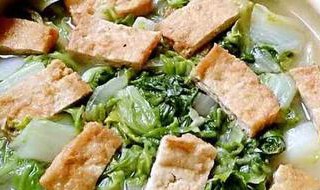 炖熏腿肉白菜汤 熏肉炖白菜做法