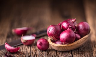 洋葱黄瓜皮炒鸡蛋 洋葱黄瓜皮蛋能一起凉拌吗?怎么拌?