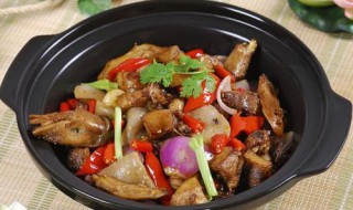 啤酒鸭炖茄子怎么做 啤酒鸭炖茄子怎么做好吃