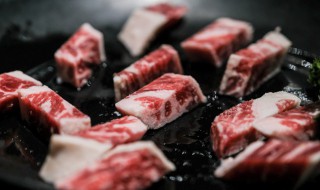 红焖牛肉粒的做法（红焖牛肉做法视频）