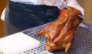 北京烤鸭的正宗做法和配方（北京烤鸭的家庭做法）