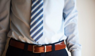 男士领带夹的正确使用方法 男士领带夹的正确使用方法图片