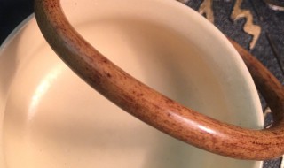 戴鸡血藤手镯的忌讳（戴鸡血藤手镯的忌讳什么人不能佩戴）