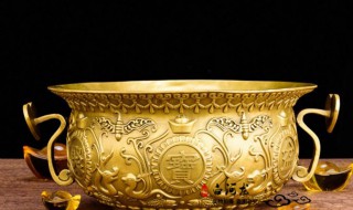 聚宝盆里放点什么东西招财（聚宝盆里面放什么招财）