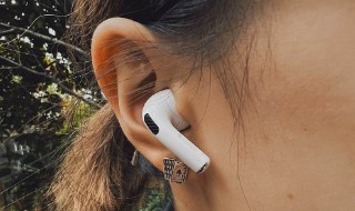 入耳式耳机正确戴法 入耳式耳机正确戴法带图