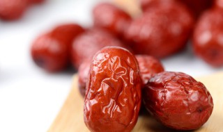 干红枣长白色蠕虫还可以吃不（干红枣长白色蠕虫还可以吃不）