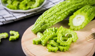 苦瓜的功效与作用及食用方法 苦瓜的功效与作用及食用方法及禁忌