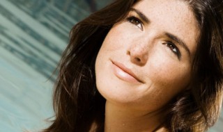 脸上祛斑方法（脸上怎样快速祛斑）