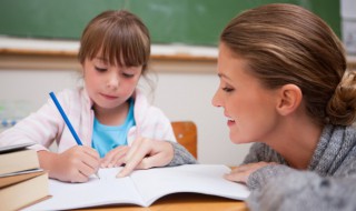 斗水活鳞的意思 斗水活鳞的意思解释
