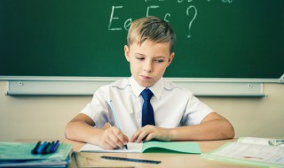 狗血淋头的意思 狗血淋头的意思和造句