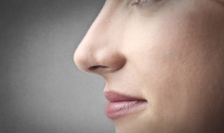 鼻子上长痣是什么意思(鼻子上长痣是什么意思图片)