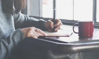 形容日出的两个字成语有哪些 形容日出的词语两个字