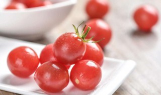 怎么分辨圣女果是不是催熟的(怎样判断圣女果发霉)