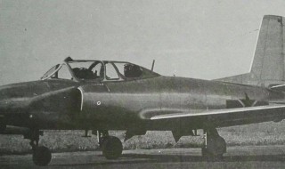 中国第一架飞机是什么（中国第一架飞机是什么型号）