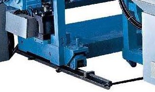 塑料工业诞生于谁的发明 现代塑料工业诞生于谁的发明