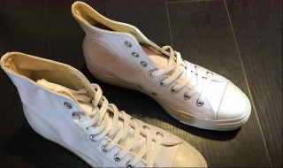 如何让脏了的小白鞋变白呢 怎么把小白鞋弄成脏脏鞋