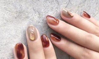 做美甲后可不可以做手膜（做美甲后可不可以做手膜呢）