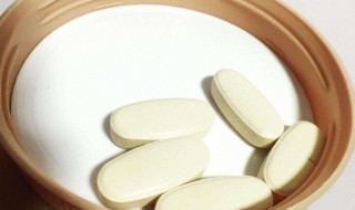 吃钙片可以喝热水吗(吃钙片可以喝水吗?)