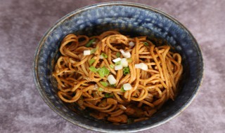 武汉的热干面有怎样的故事（武汉热干面的来历和相关故事）