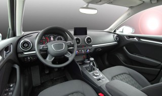 加油有顿挫感电瓶灯闪 车辆加油门时电瓶灯闪烁