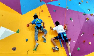 青少年攀岩训练方法 青少年攀岩课程