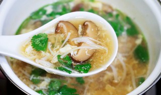菌菇浓汤的做法 菌菇浓汤的做法窍门