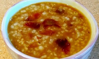 红糖片燕麦玉米渣薏米大米粥（红糖燕麦米粥的做法）