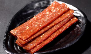 白酒能不能和辣条一起吃（白酒能不能和辣条一起吃呢）