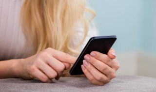 苹果怎么设置时间 苹果怎么设置时间在主屏幕