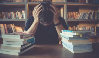 成语犹豫不决是什么意思 成语犹豫不决是什么意思解释