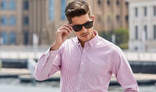 男生衬衫适合搭配什么外套（男生衬衫适合搭配什么外套图片）