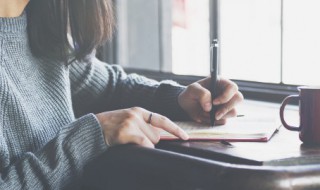 描写童年的作文（描写童年的作文500字左右）