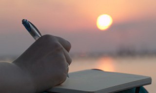 描写四季的文章（描写四季的文章名家名篇）