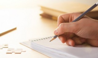 夏虫不可以语冰的意思（夏虫不可以语冰的意思是什么）