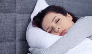 做梦梦见躲避（做梦梦见躲避蛇是什么征兆）