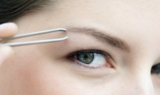 女人痣在眉毛代表什么（女人眉有痣代表什么）
